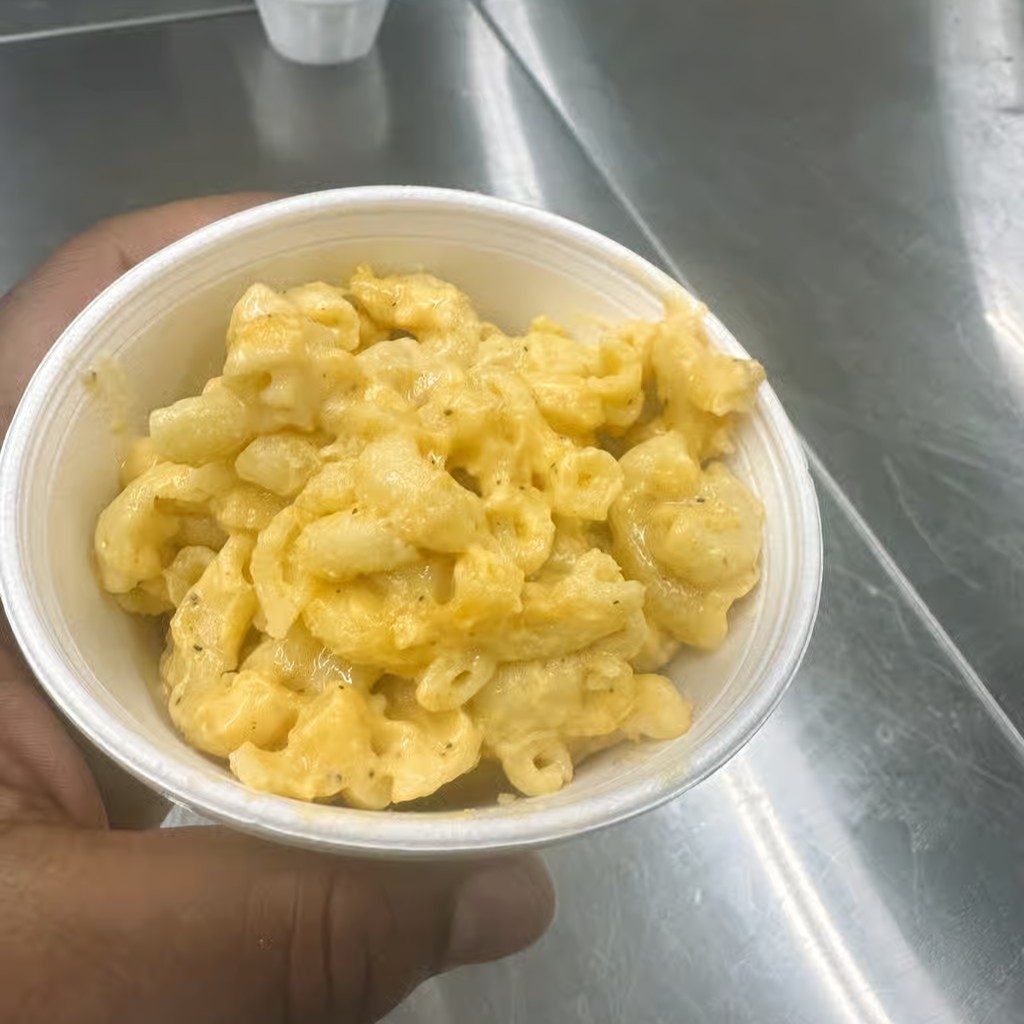 8oz Mac & Cheese.